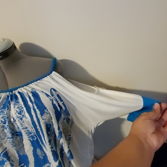 Off the shoulder top - Picture 2 of 2